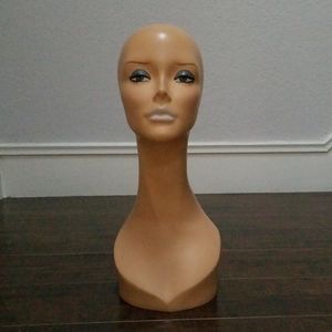 Mannequin Head